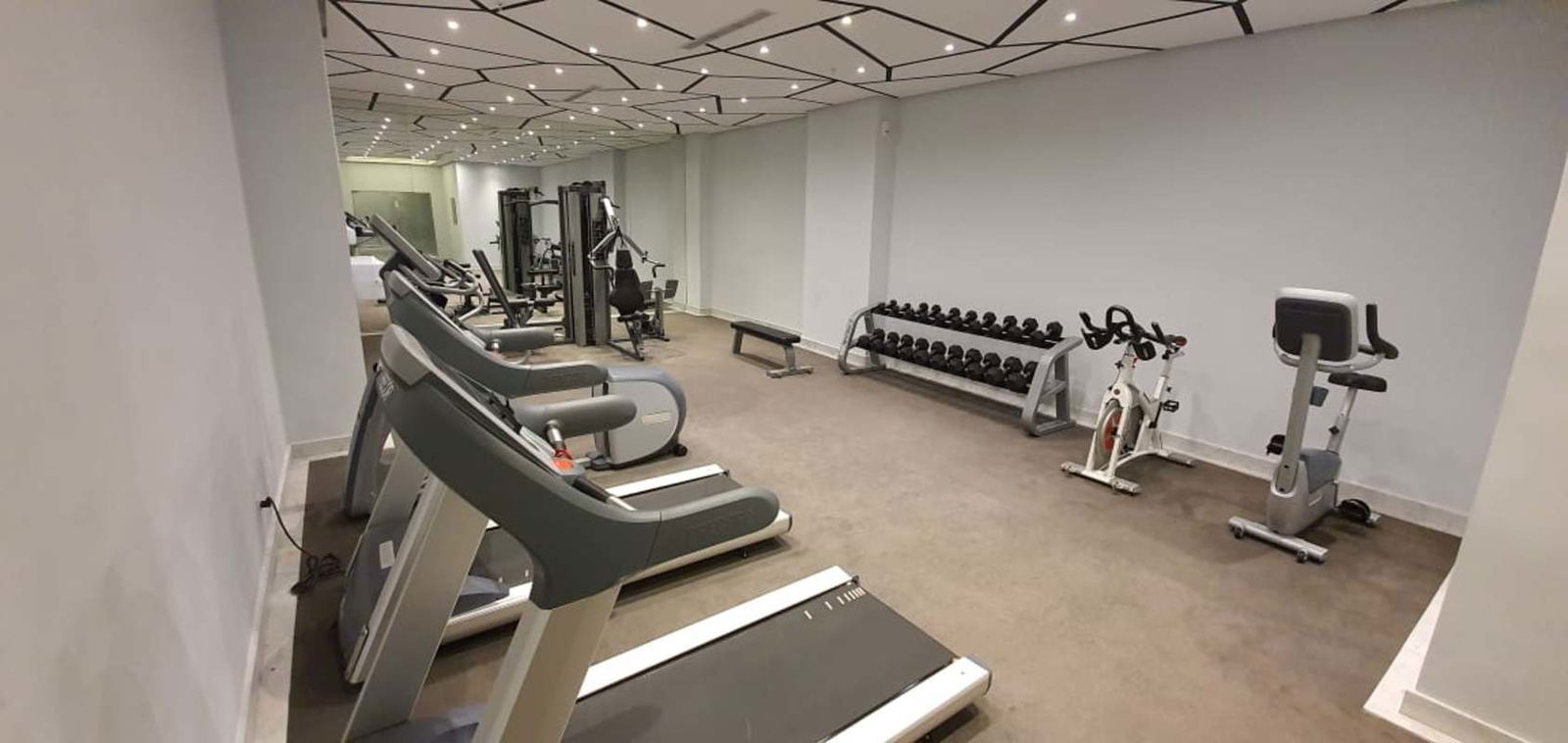 Glass shower marble countertop bathroom PH Park City Obarrio Panama