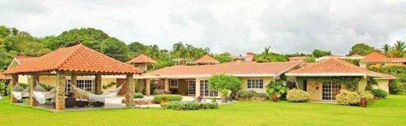 Open concept living dining area with high ceilings in villa Costa Esmeralda Panama