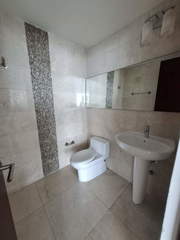 Apartment for Sale in San Francisco - 3 bedrooms