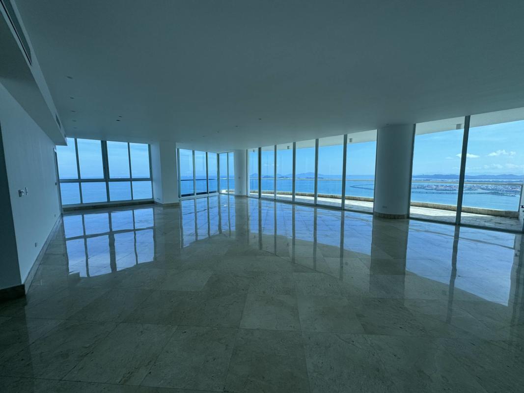 Luxury kitchen with granite countertops and island at PH The Point Punta Paitilla Panama