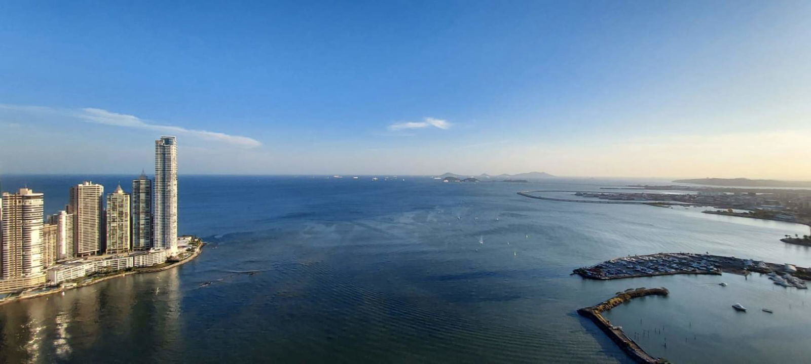 Luxury Furnished Sea View Apartment High Floor PH Yoo Avenida Balboa