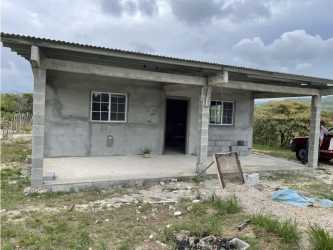Single-story house with porch and countryside views in La Pintada Penonomé Panama