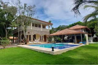 House / Villa for Sale in Punta Barco Viejo - 9 bedrooms
