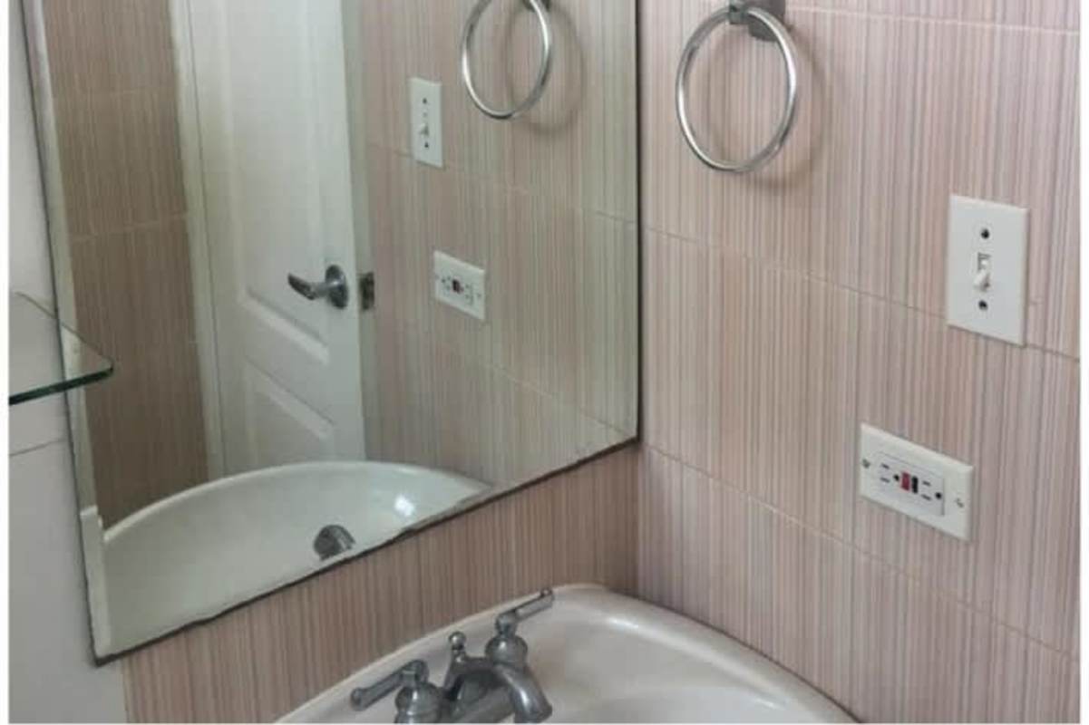 PH Vivendi Towers facade lobby and pool amenities Betania Panama apartment complex