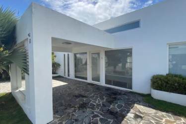 Swimming pool and recreational area with gazebo in Ibiza Residences Río Hato Panama