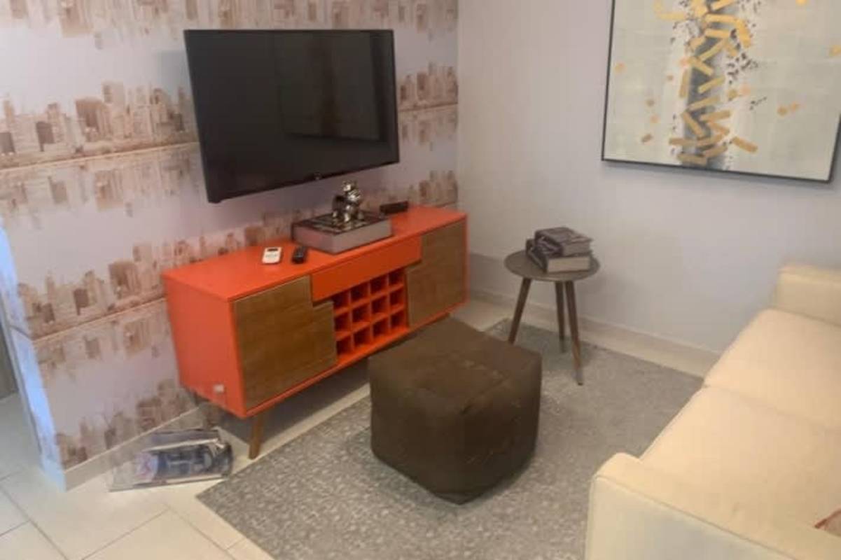 Luxurious infinity-edge pool overlooking Panama City skyline at The Towers San Francisco