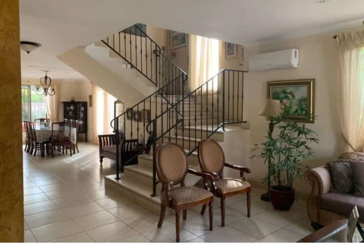 Kitchen with granite countertops and appliances in house for sale PH Paseo Dorado Panama City