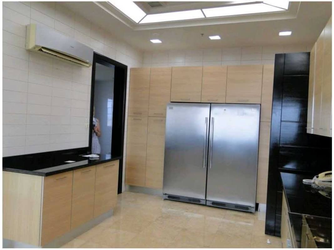 Modern marble staircase inside luxury penthouse PH Puntarenas