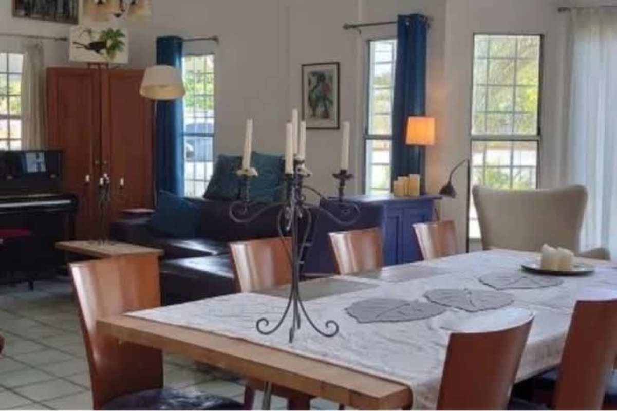 Large backyard garden with fruit trees at Club de Golf Brisas del Golf