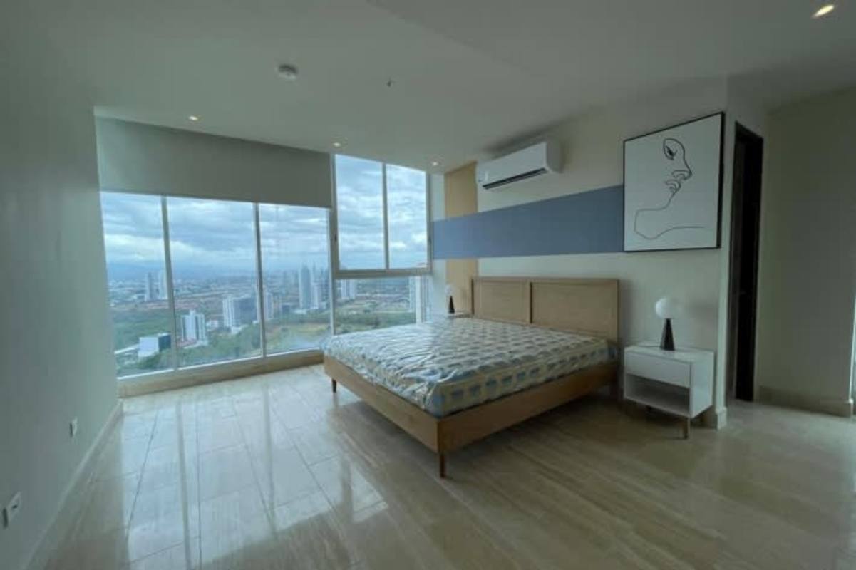 Bedroom with ocean view window built-in wardrobes split AC PH Costa del Este Panama
