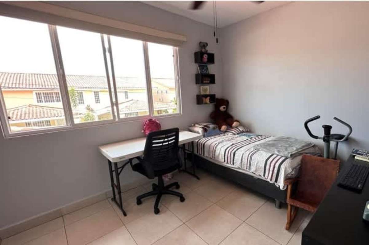 Granite counter kitchen with appliances in duplex Villa Tivoli Brisas del Golf