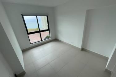 Remodeled condo bathroom with shower PH Solaria Punta Caelo San Carlos Panama