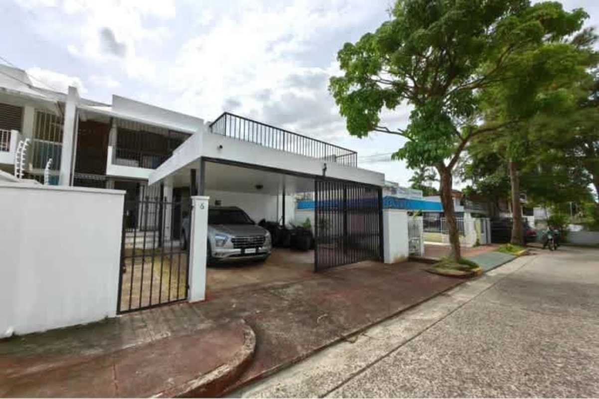 Spacious living area with tiled floors and large windows Coco del Mar Panama