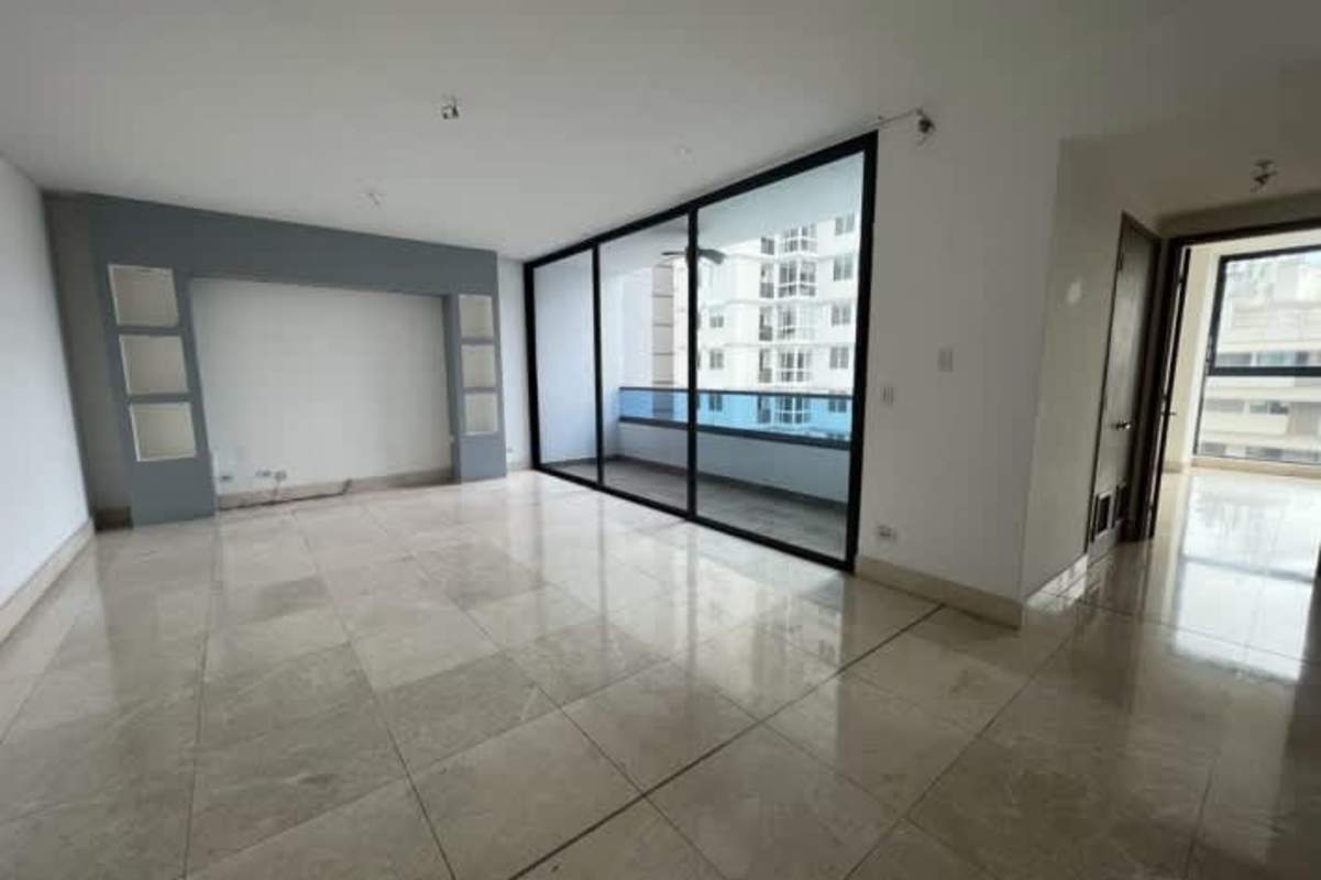 Fully equipped gym with cardio and strength machines ocean city views in PH Deluxe Residences Panama