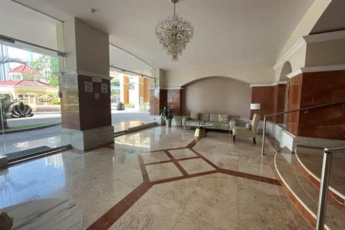 Outdoor barbecue grilling and seating area inside PH Mystic Point Punta Pacifica Panama