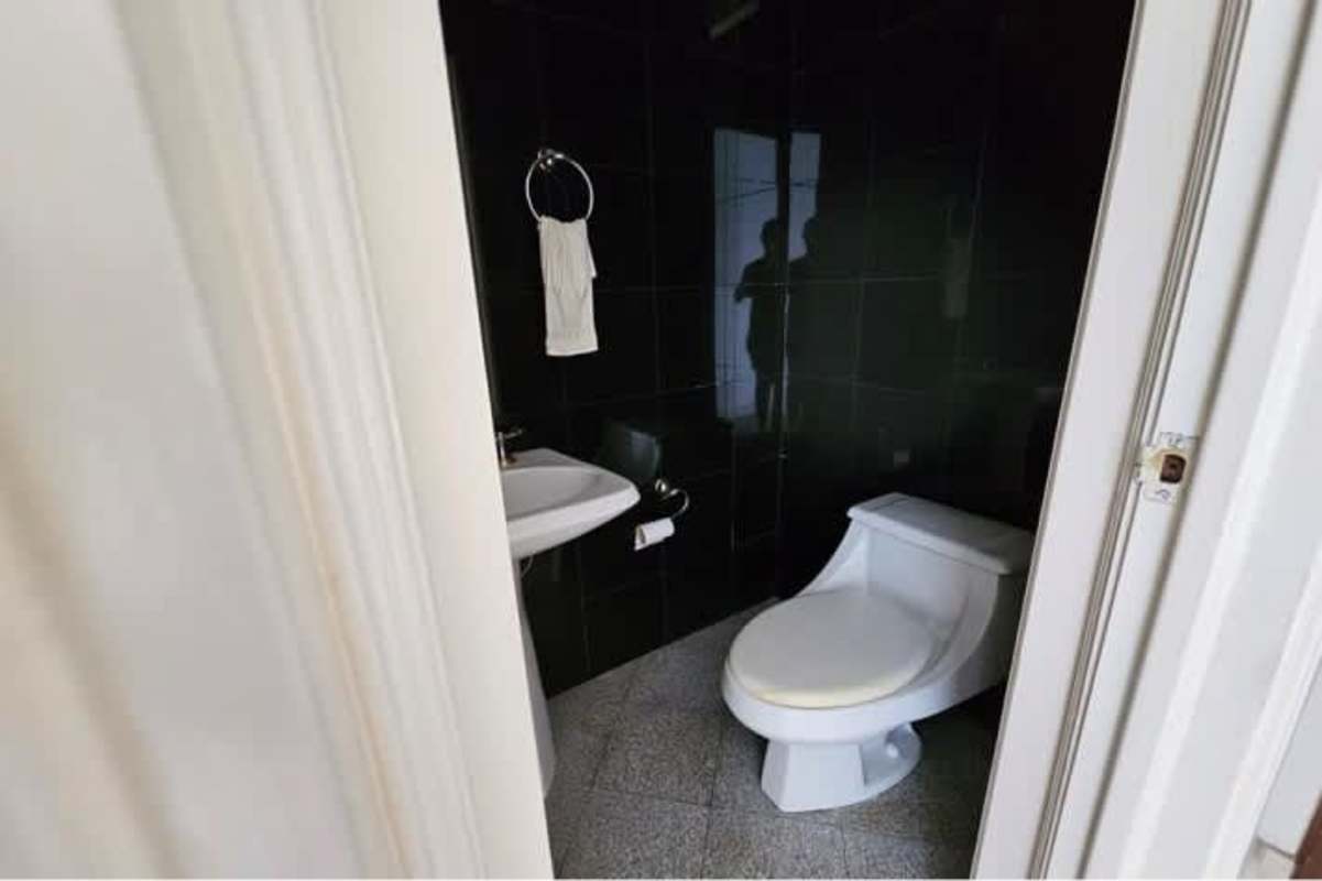 Rooftop pool with panoramic ocean view and sun deck PH Vista Marina Avenida Balboa Panama City