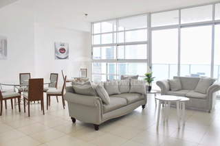 Apartment for Rent in Marbella - 4 bedrooms