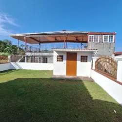 Backyard and balcony of house Vacamonte Panama Veracruz area