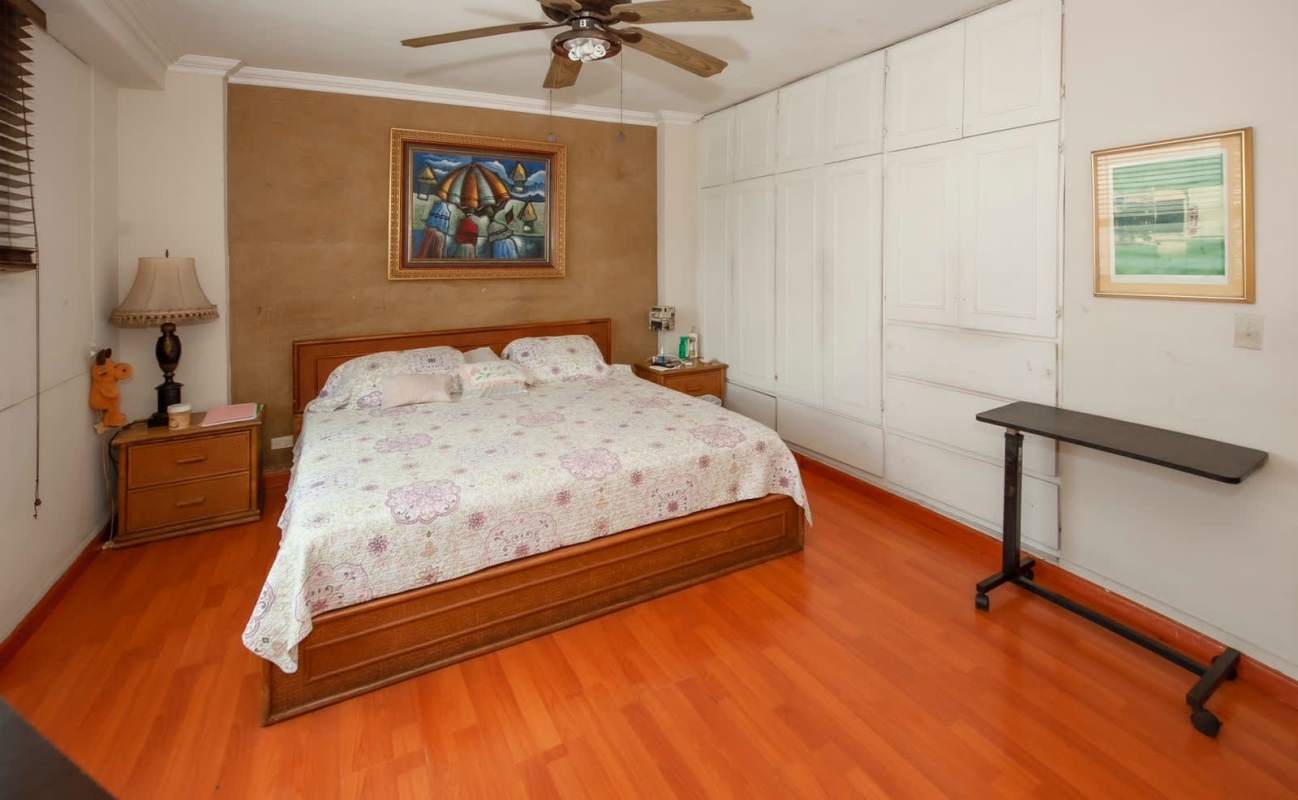 Bedroom with AC, ceiling fan, large closet space in PH Majurova Panama