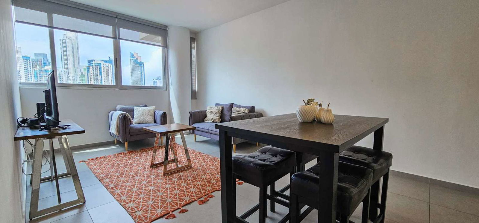 Furnished 2BR Apartment PH Signature Point Avenida Balboa