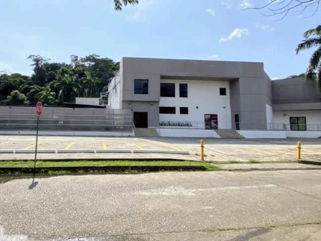 Commercial Building for Sale Albrook 1029m2 Warehouse Offices