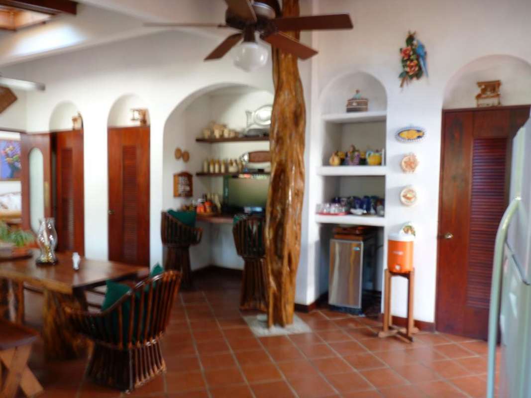 Cozy tropical bedroom with twin beds garden and ocean views Contadora