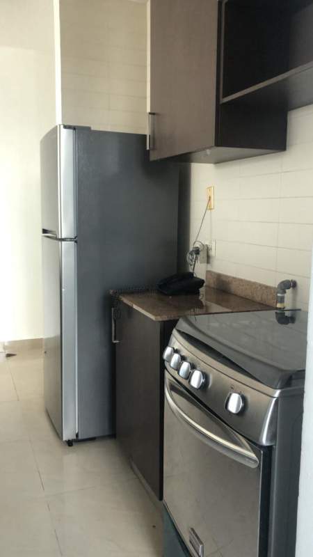 Secondary bedroom with closet, floor-to-ceiling window PH Oceanaire Punta Pacifica Panama