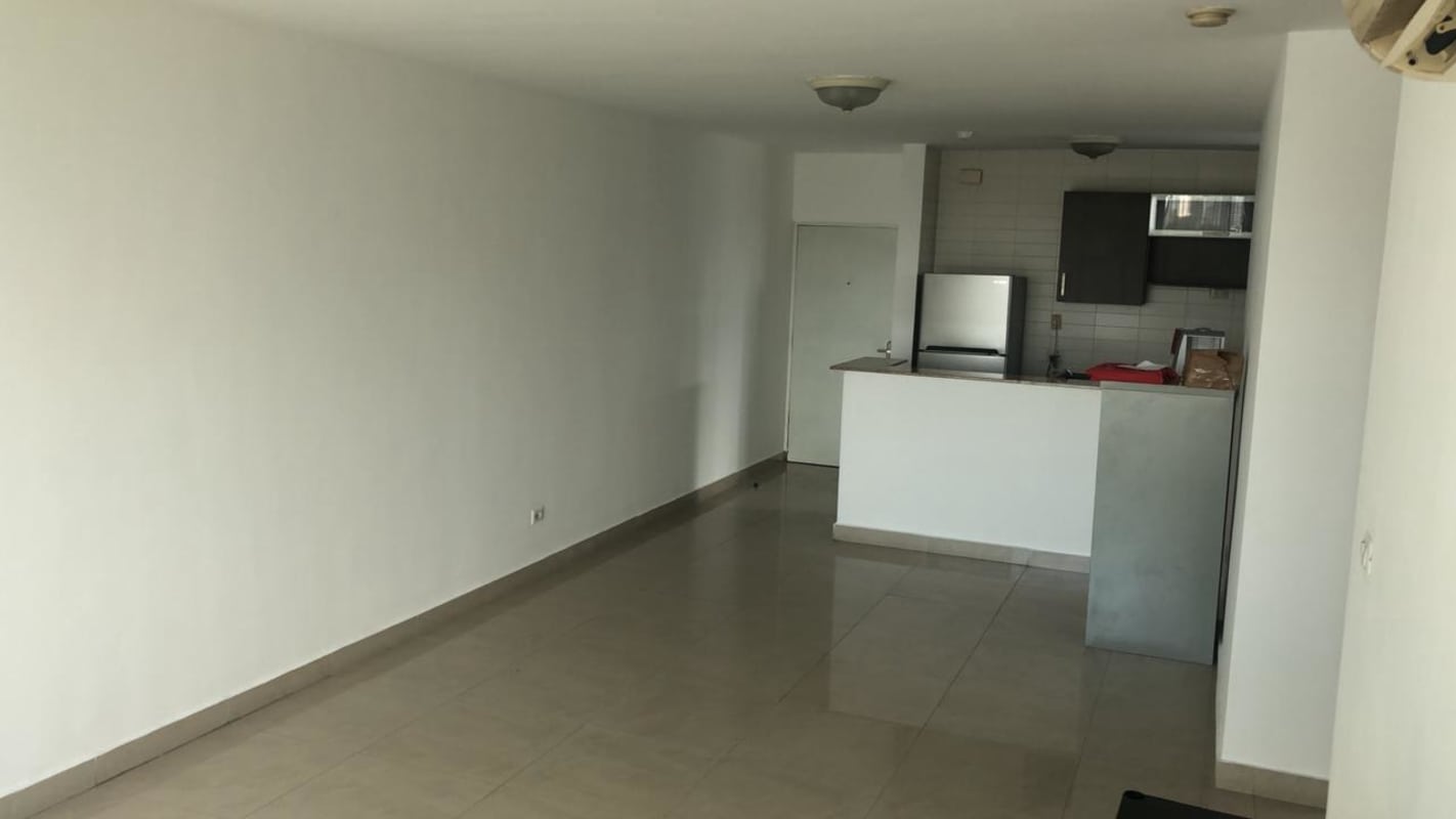 Panoramic sky lounge with ocean view top floor PH Oceanaire Punta Pacifica Panama