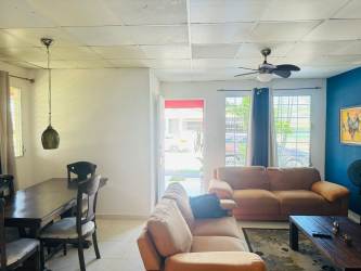 Bright living and dining room in 3-bedroom house in PH Quintas del Pacífico La Chorrera