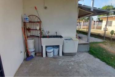 Large fenced lot with green garden, banana trees Antón Coclé Panama
