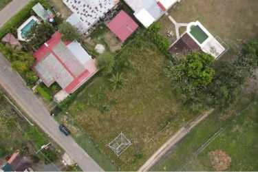 1,200m2 fenced vacant lot close to Pacific beach in Nueva Gorgona Chame Panama