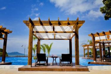 Infinity pool with Pacific Ocean views at Pearl Club Casa Bonita Playa Bonita Panama