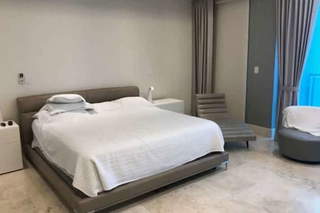 Apartment for Sale in San Francisco - 3 bedrooms