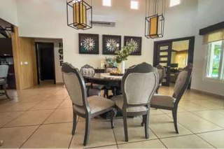 Single Family Villa for Sale in San Jose - 4 bedrooms