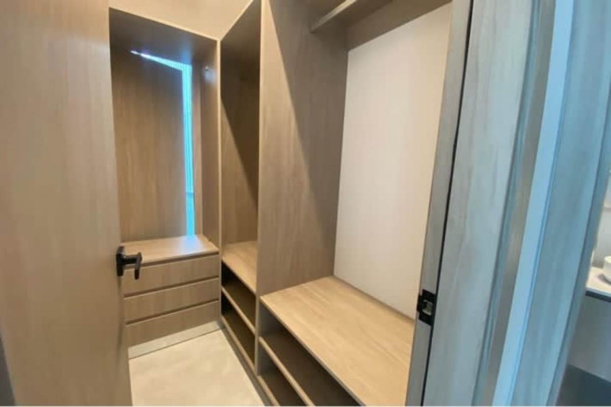 Modern bathroom with vessel sink and glass shower Costa del Este Panama