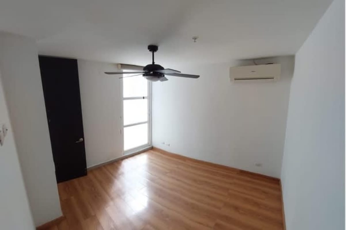 Bedroom featuring split AC, closet, ceiling fan in PH Alsacia Towers Panama City