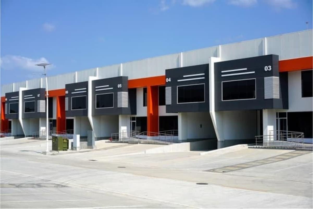 Dock height loading with ramps visible at industrial warehouse Panapark Free Zone