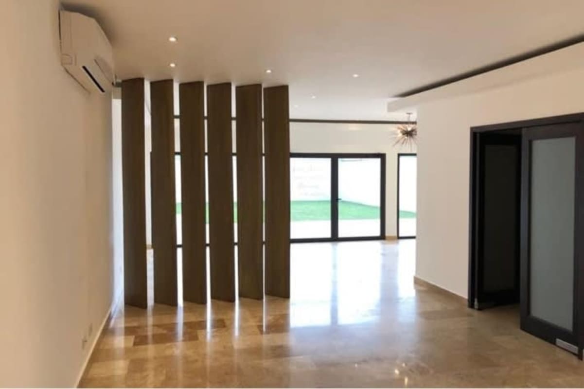 Elegant 3BR Luxury House with Pool in Sunset Coast Costa Sur