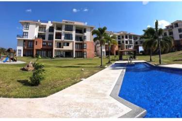 Infinity swimming pool with Pacific ocean views in PH Casa Real Vista Mar Golf Panama