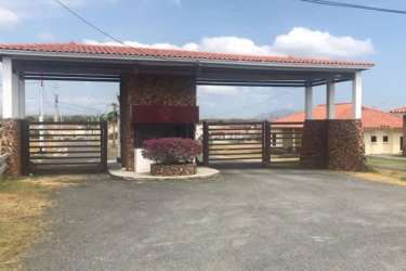Controlled access entrance to Rodeo Viejo Country gated community San Carlos Panama