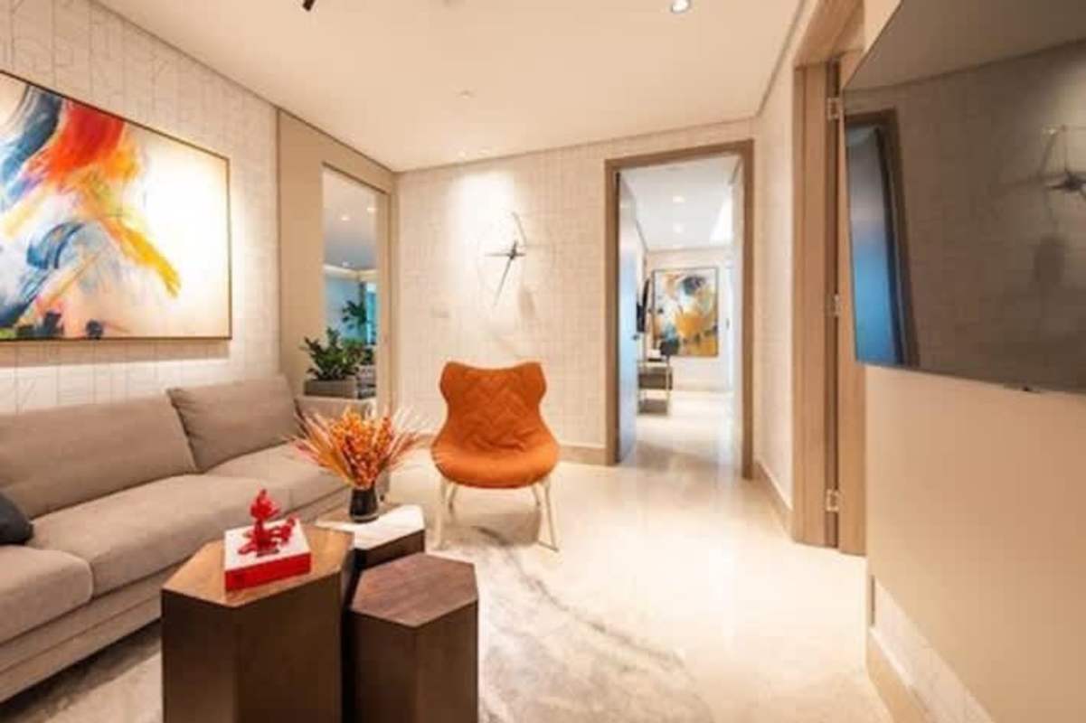 Spacious master bedroom with large windows and walk-in closet PH Costanera Panama City