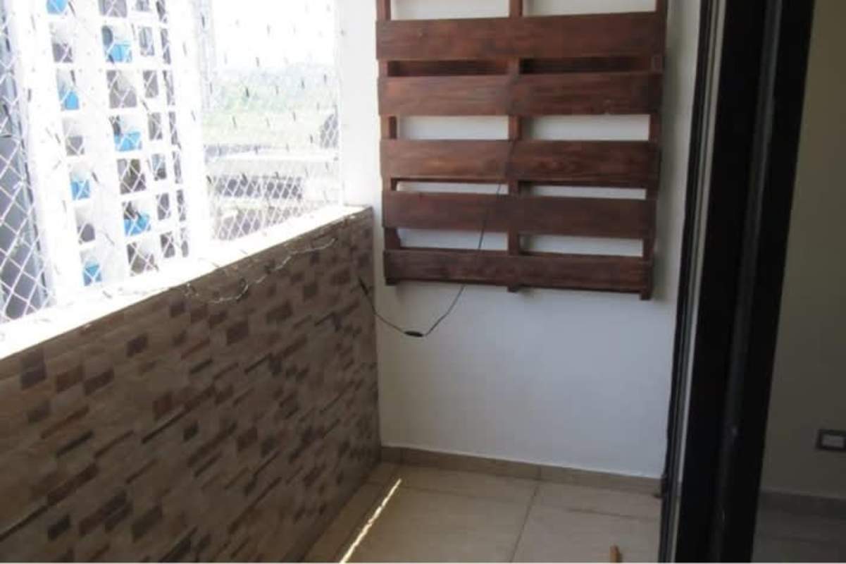 Decorative balcony with artificial green wall and safety net Terrazas del Rey Panama City