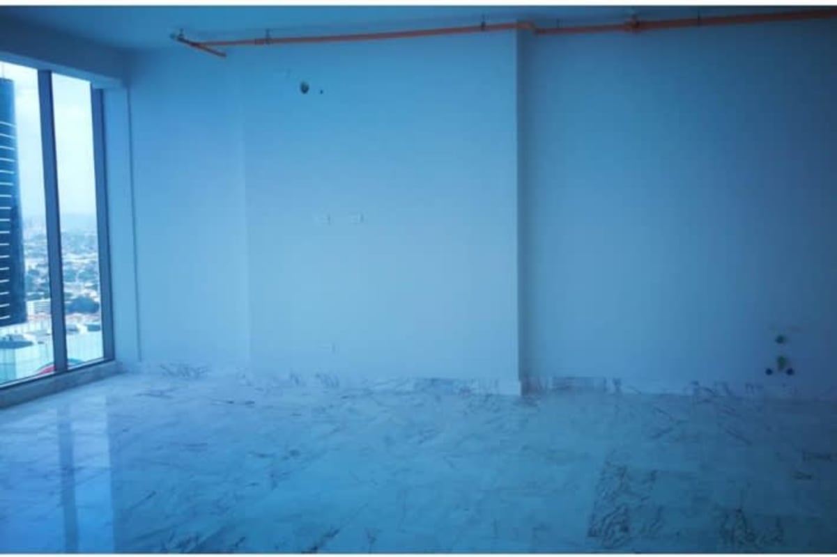 Panoramic windows and marble flooring in luxury oceanfront apartment PH Toledo Costa del Este Panama