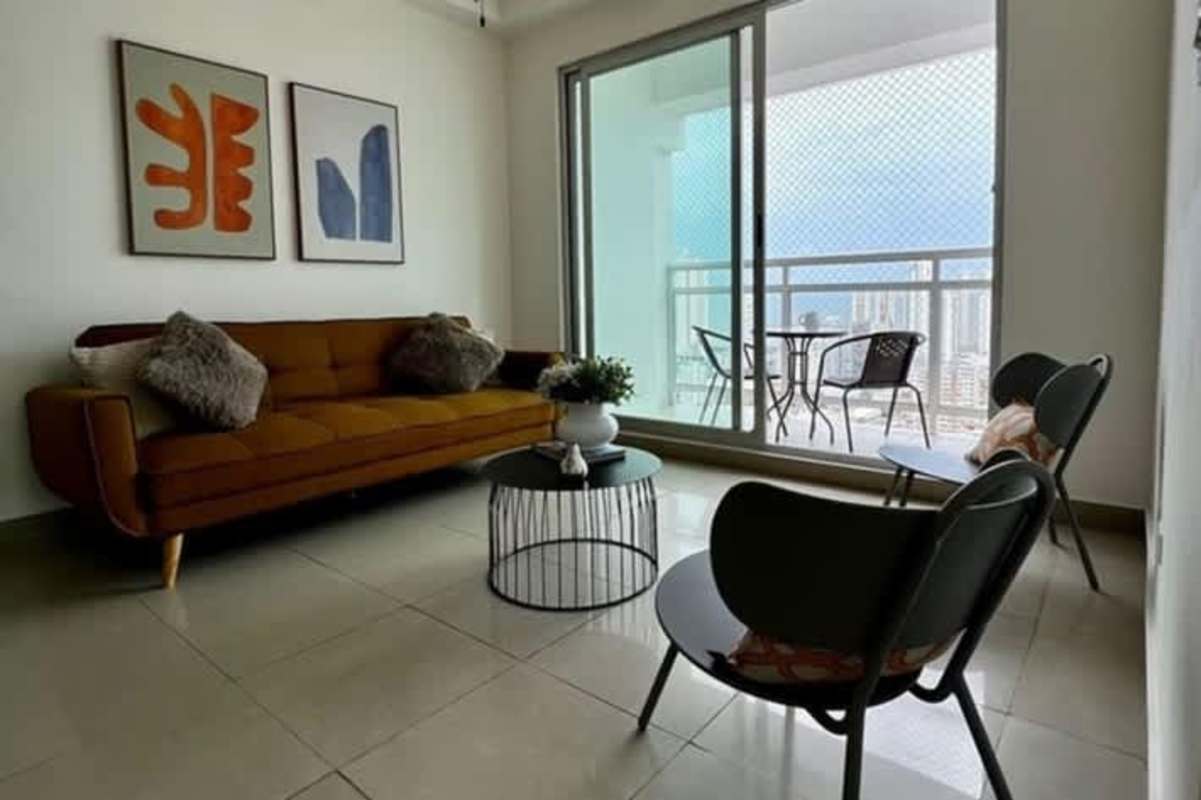 Modern Furnished 2BR 3BA Apt w/Balcony & City View San Francisco
