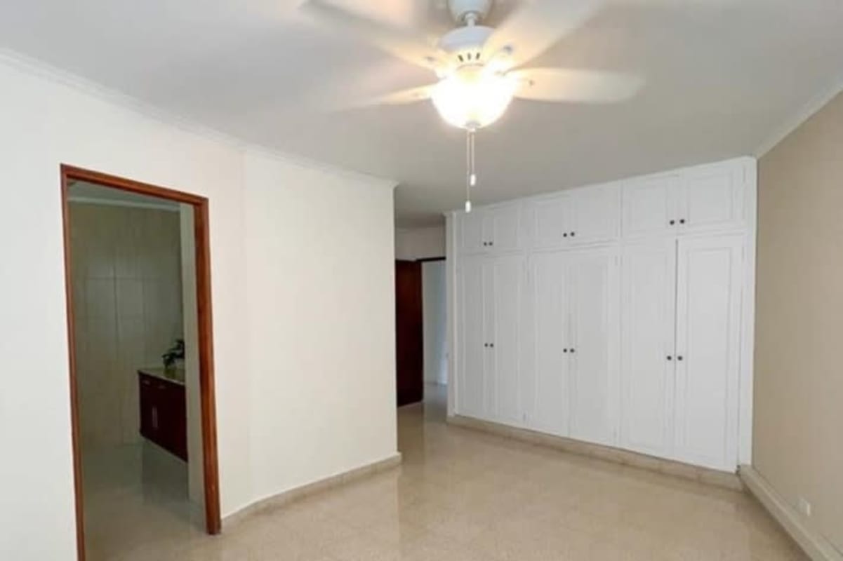 Bedroom with wardrobe and natural light Punta Paitilla Panama