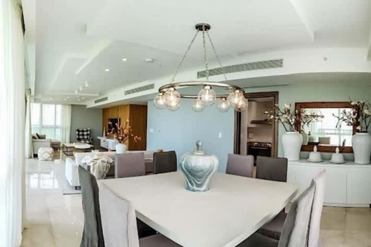 Bathroom with marble countertop, glass shower luxury finishes PH Park Lane Costa del Este Panama