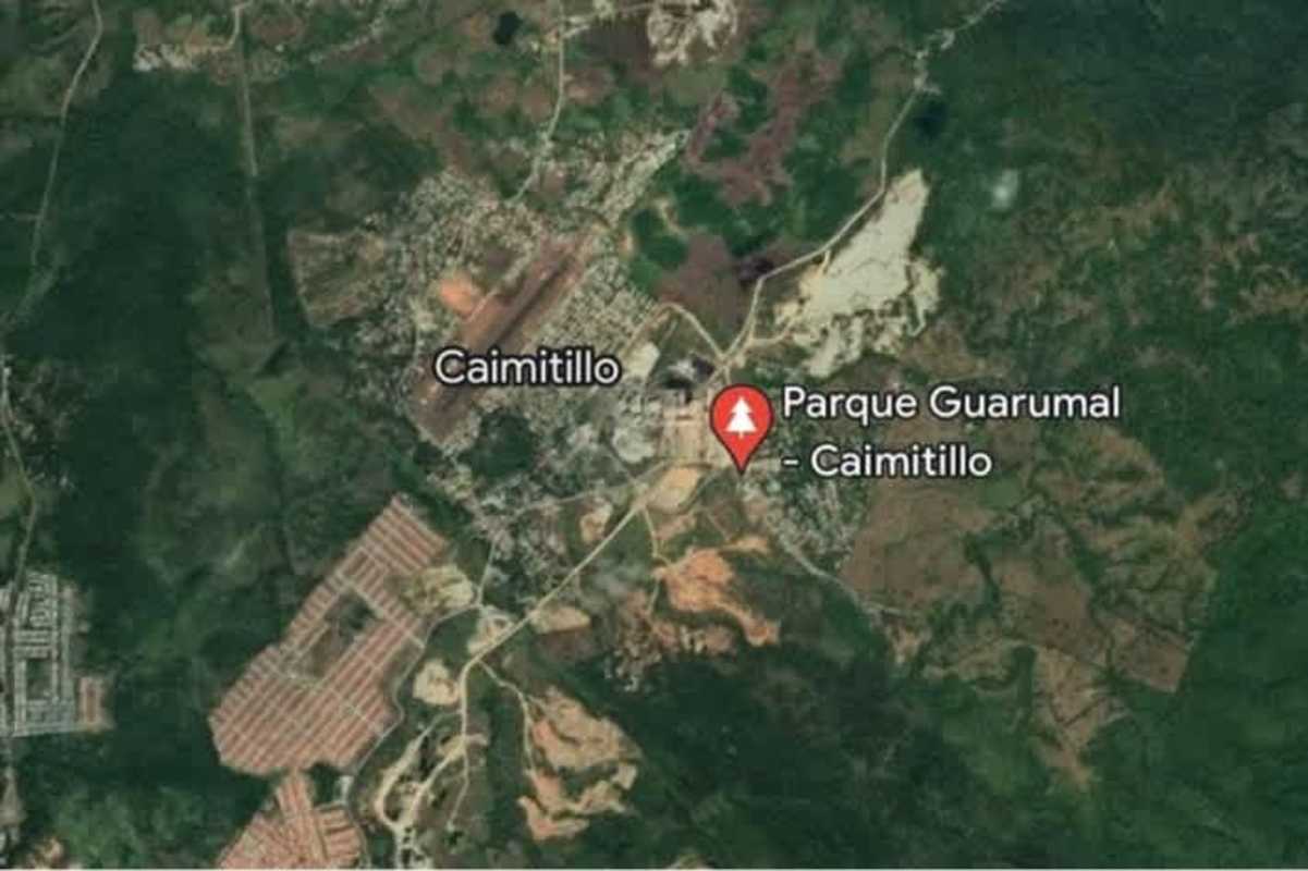 Wide view of green vegetation areas with nearby residential in Caimitillo Panama