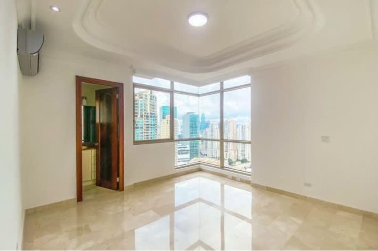 Luxury bathroom with marble countertops and walk-in shower in Pacific Point Tower 600 Panama