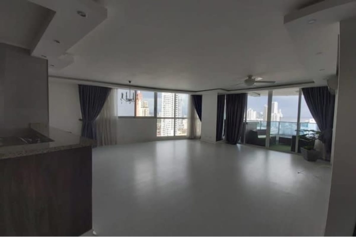 Luxury 3BR 4BA Apartment with Terrace at Joy Tower San Francisco