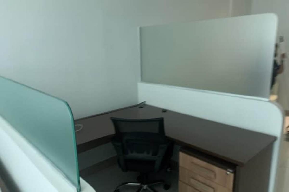 Utility hallway with built-in closet and bathroom access in commercial office PH Via Brasil Plaza Panama